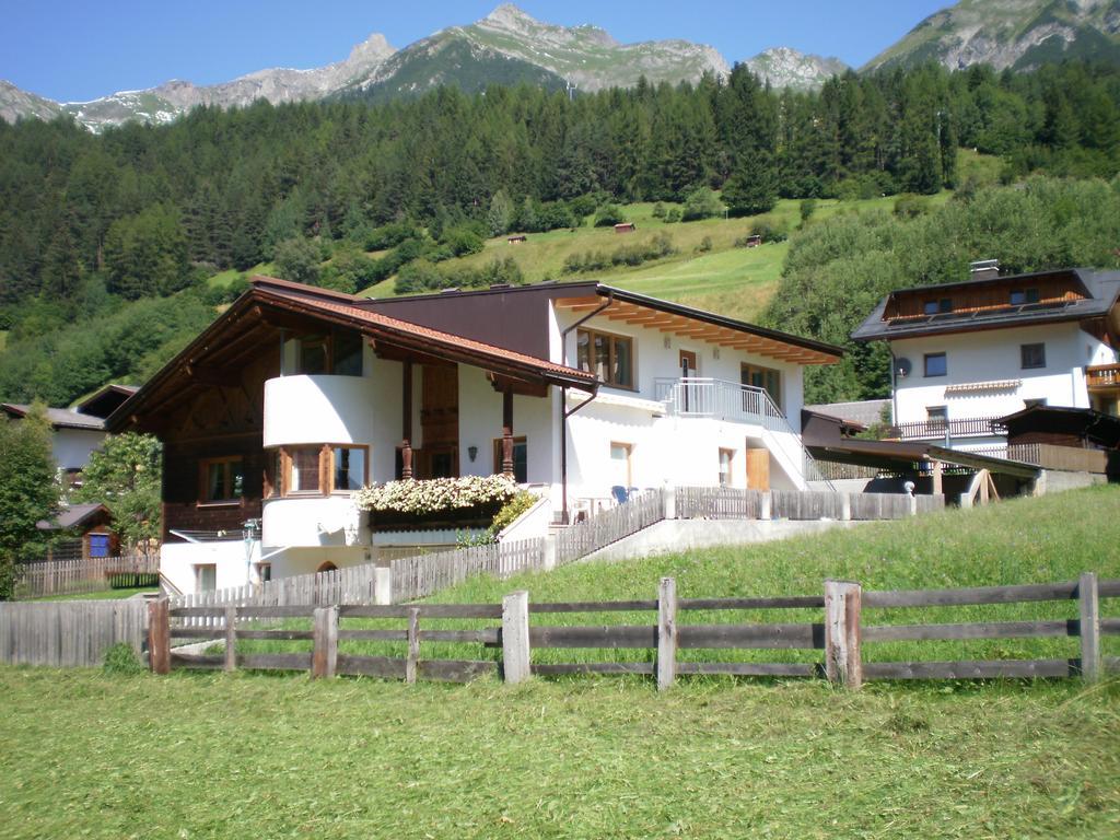 Appartamento Haus Mattle Pettneu am Arlberg Camera foto